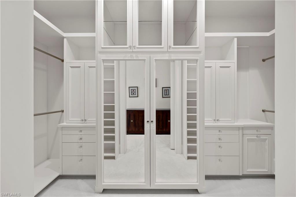 8057 Via Vecchia Naples, FL 34108 - Photo 15 of 42