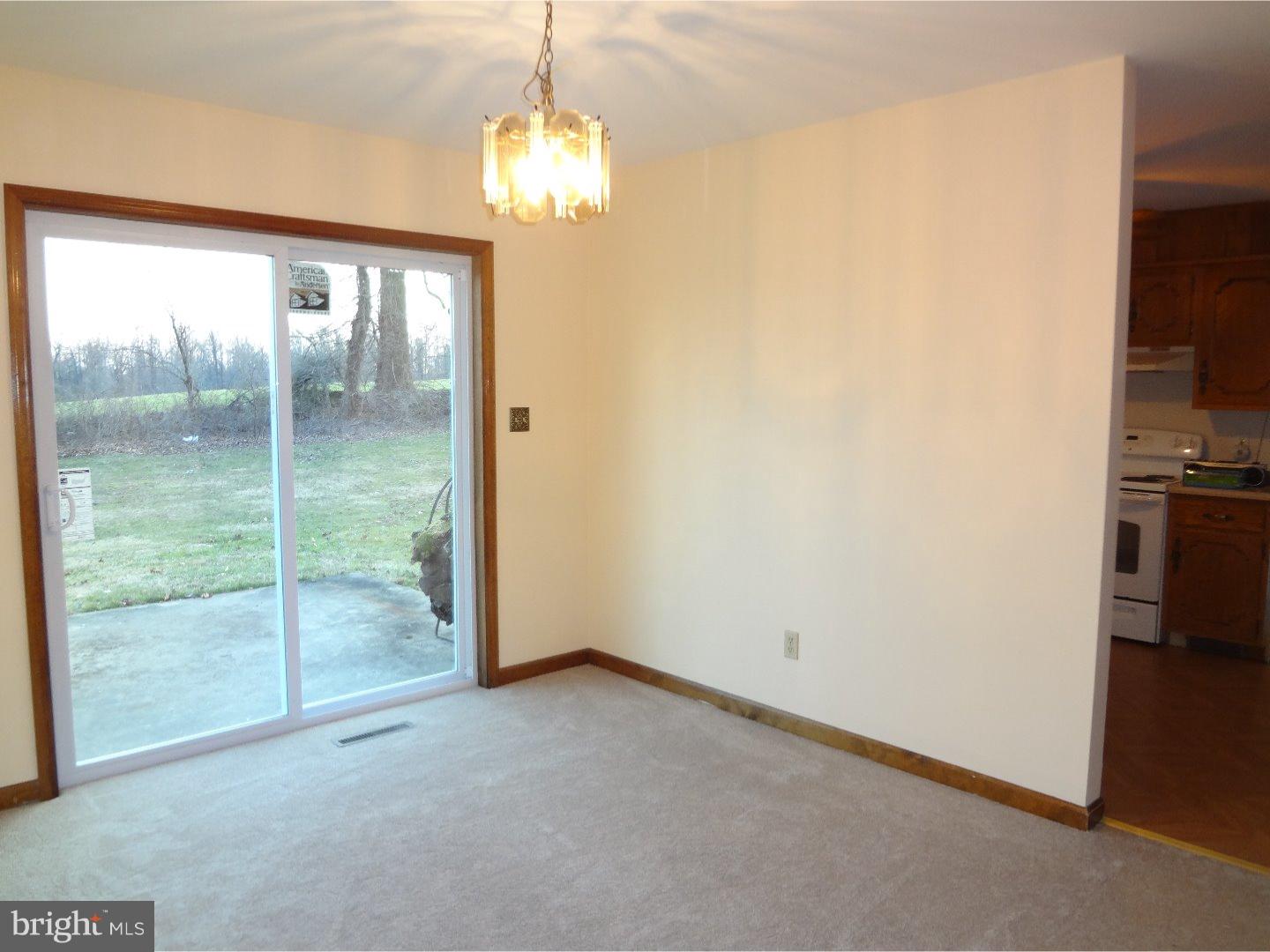984 Telegraph Road Coatesville, PA 19320 - Photo 5 of 11 Dining Room