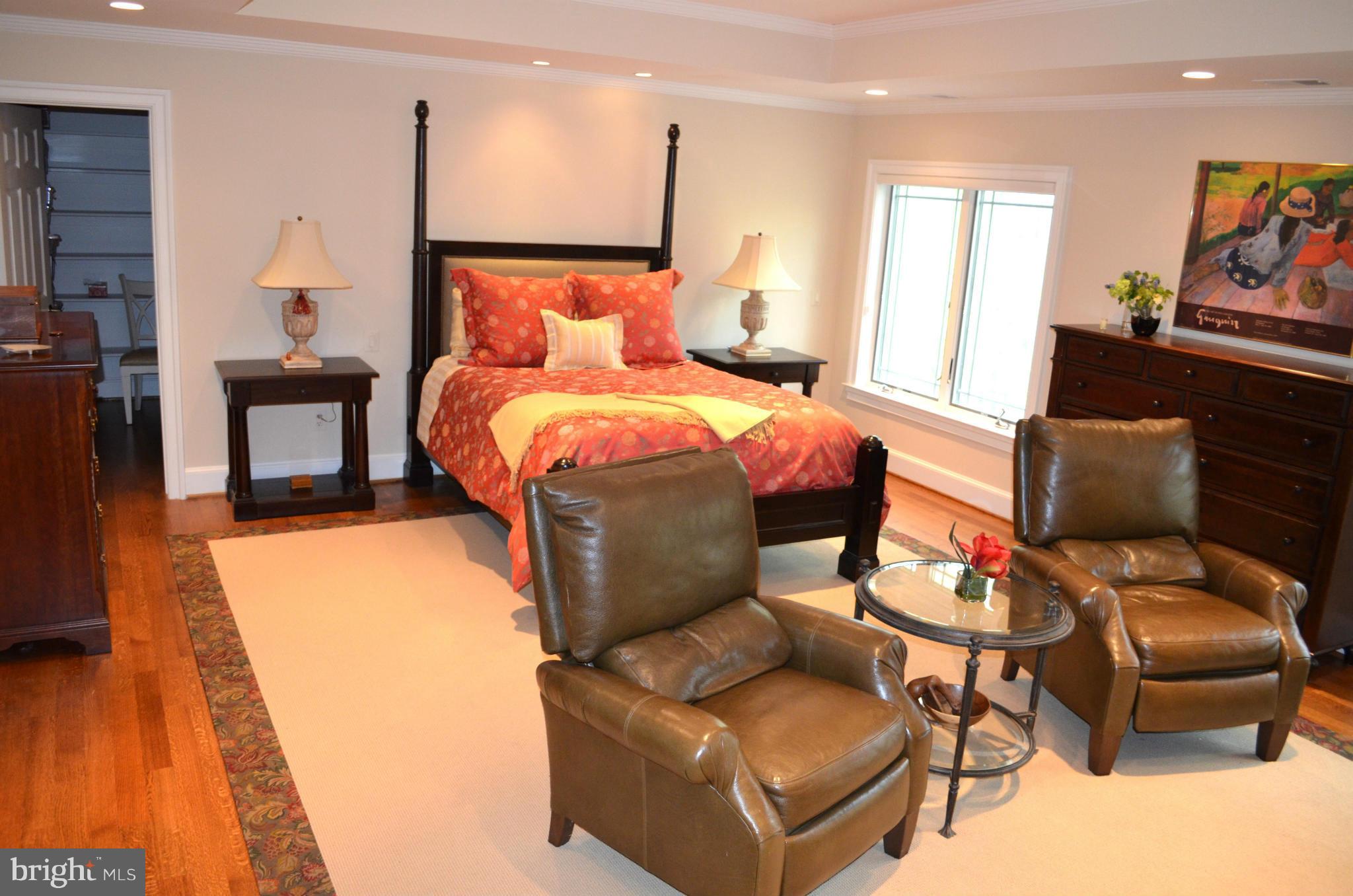 2009 Roundhouse Road Vienna, VA 22181 - Photo 10 of 30 Bedroom (Master)