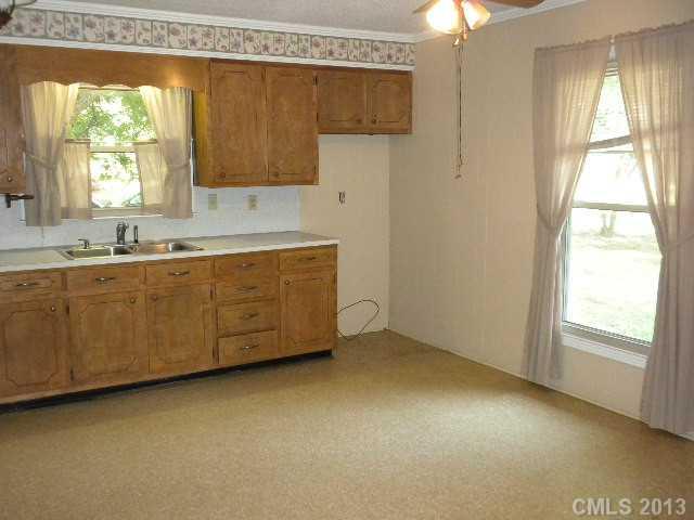 1417 Biggers Cemetery Road Monroe, NC 28110 - Photo 4 of 12