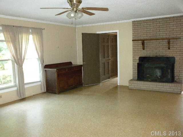 1417 Biggers Cemetery Road Monroe, NC 28110 - Photo 5 of 12