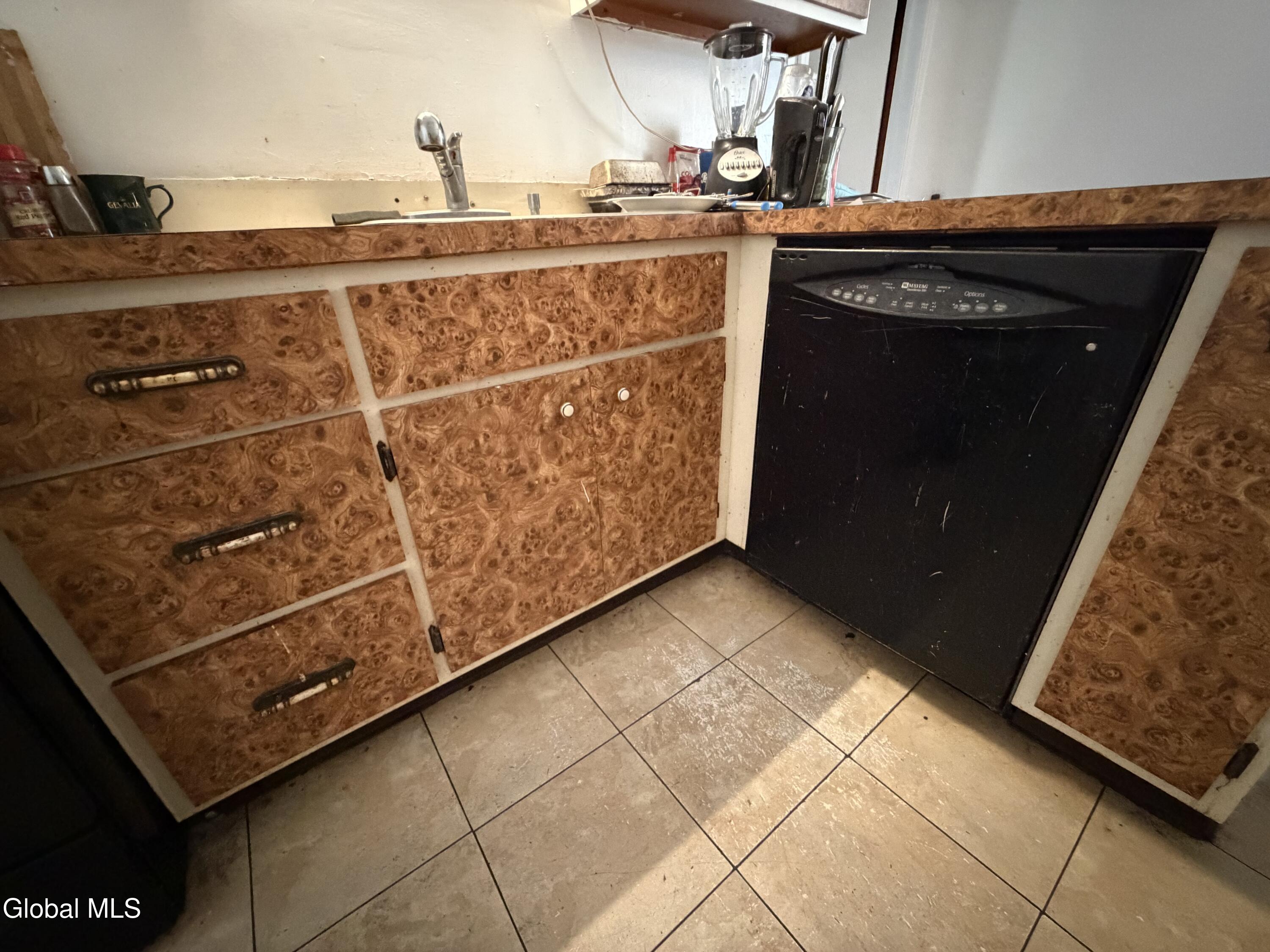 17 Dix Avenue Glens Falls, NY 12801 - Photo 26 of 38 IMG_8619 (2)