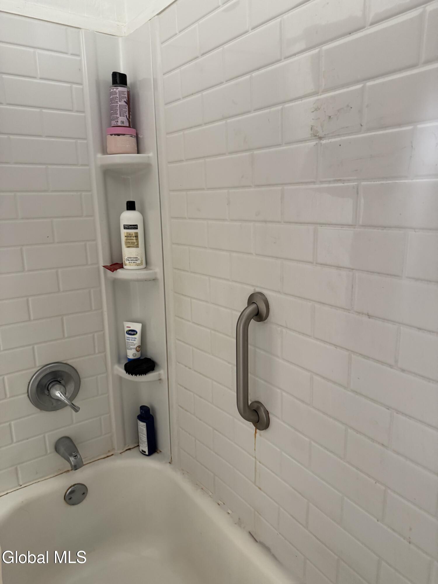 17 Dix Avenue Glens Falls, NY 12801 - Photo 8 of 38 IMG_8639