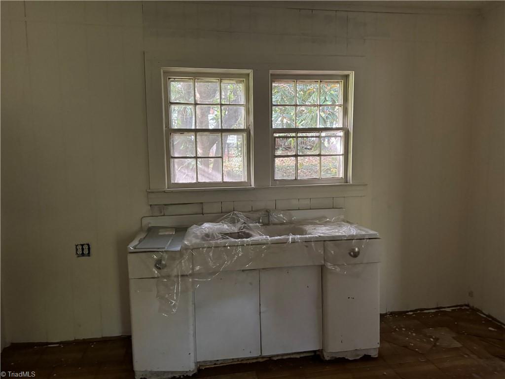 438 Morgan Road Eden, NC 27288 - Photo 2 of 6 Gallery Image 2