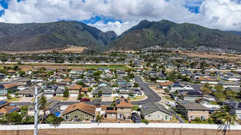 $1,215,000 | 159 Iniiniki Street, Wailuku, HI 96793