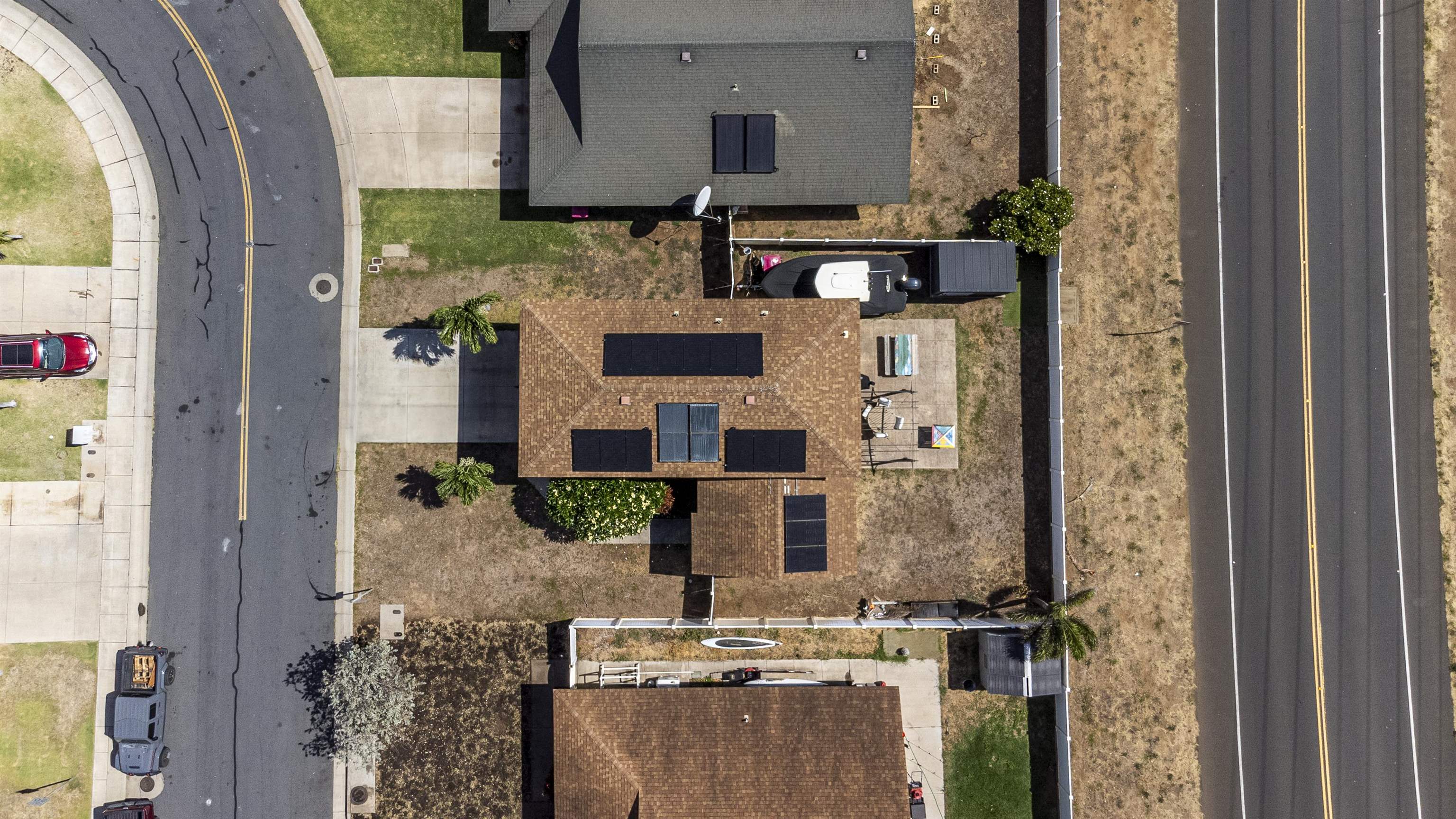 159 Iniiniki Street Wailuku, HI 96793 - Photo 29 of 33 a view of living room with a fireplace and potted plants