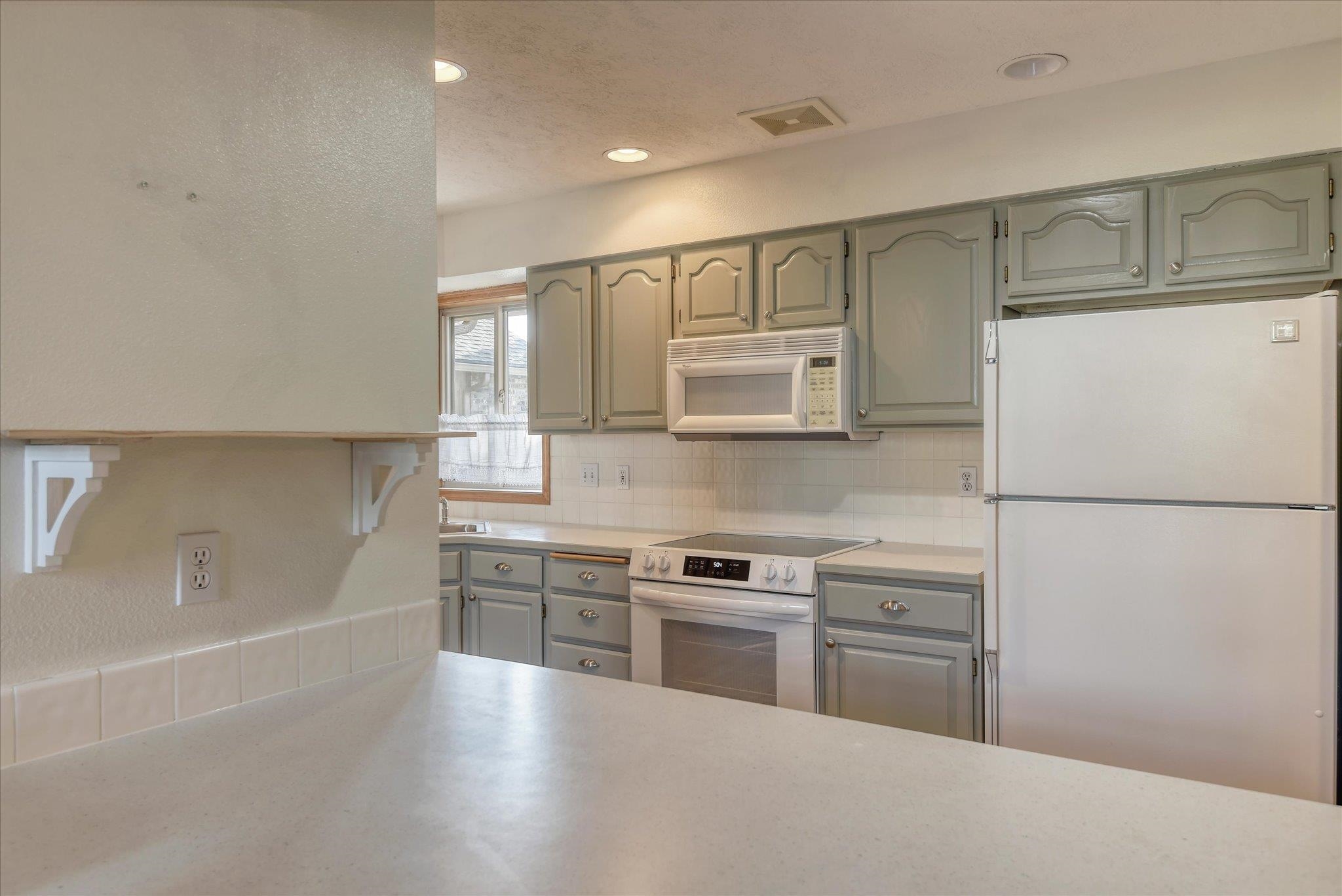 3023 Winthrop Lane Spokane, WA 99203 - Photo 16 of 48