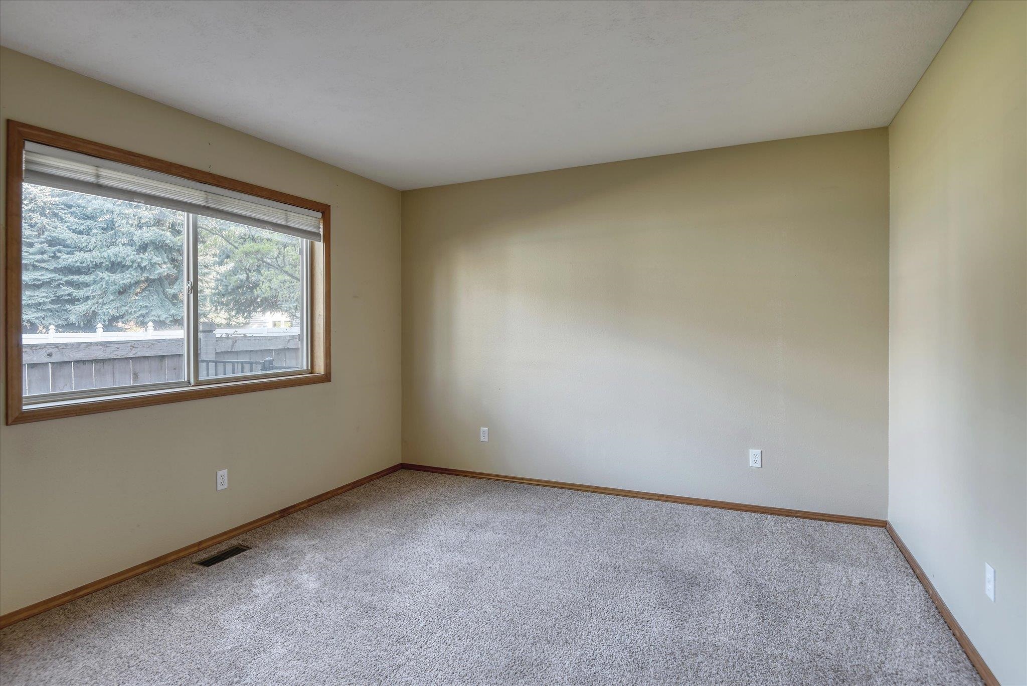3023 Winthrop Lane Spokane, WA 99203 - Photo 25 of 48