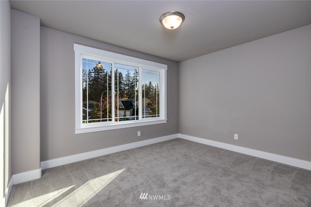 563 Ilwaco Avenue Northeast Renton, WA 98059 - Photo 22 of 26 Gallery Image 22