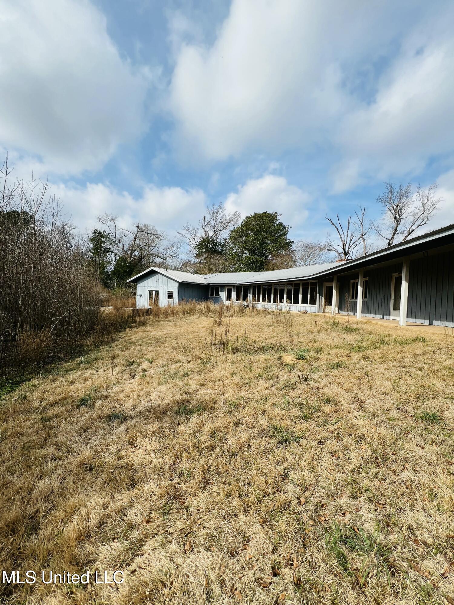 417 Boulevard Street Lexington, MS 39095 - Photo 3 of 42 IMG_6812 2