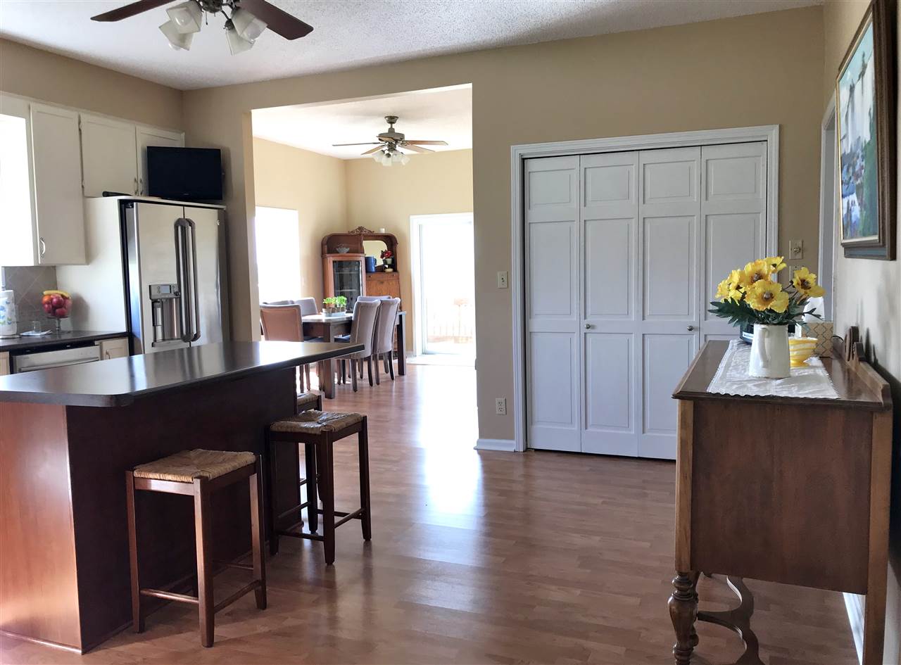 578 River Road Vincennes, IN 47591 - Photo 6 of 28 Gallery Image 6