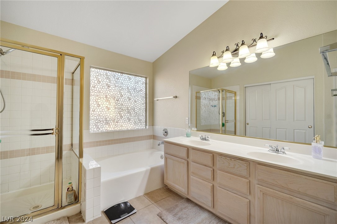 1968 Flagstone Ranch Lane Henderson, NV 89012 - Photo 16 of 53 Primary bathroom suite