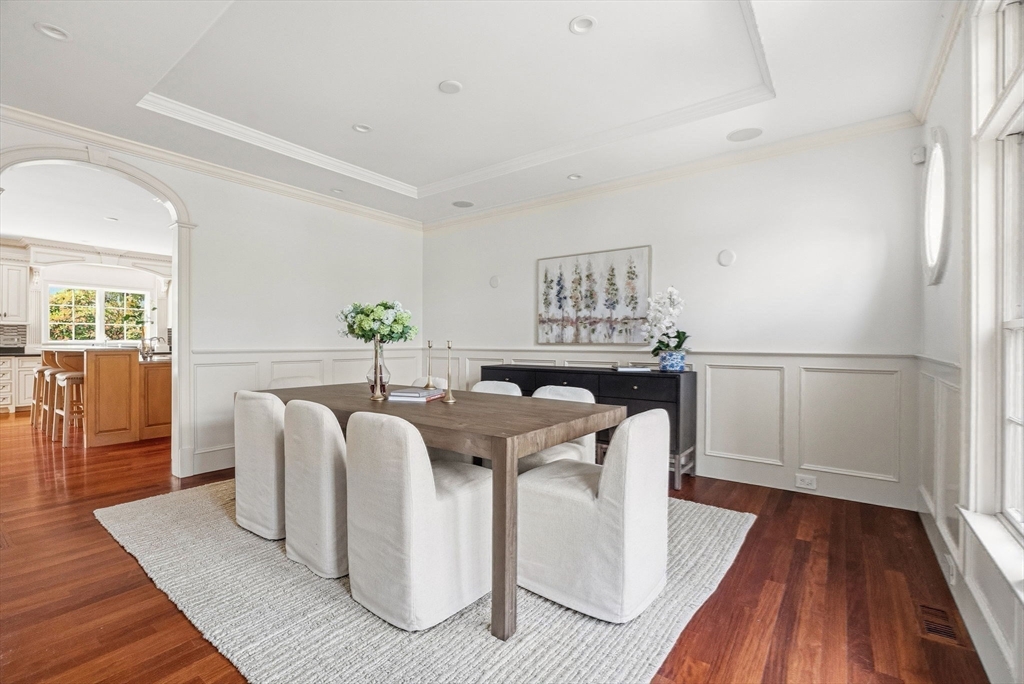 8 Valley Road Wellesley, MA 02481 - Photo 11 of 39
