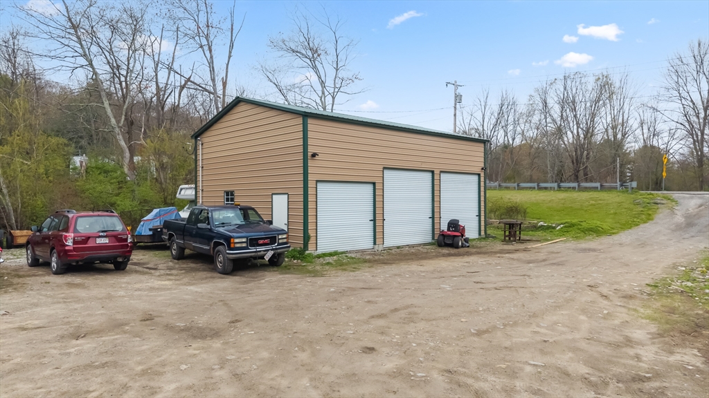 22 Carpenter Road Dudley, MA 01571 - Photo 23 of 32