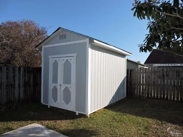 $1,550 | 1160 Sweetbriar Street, Cantonment, FL 32533