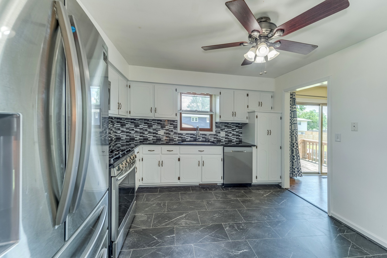 716 South Cooper Road New Lenox, IL 60451 - Photo 12 of 29