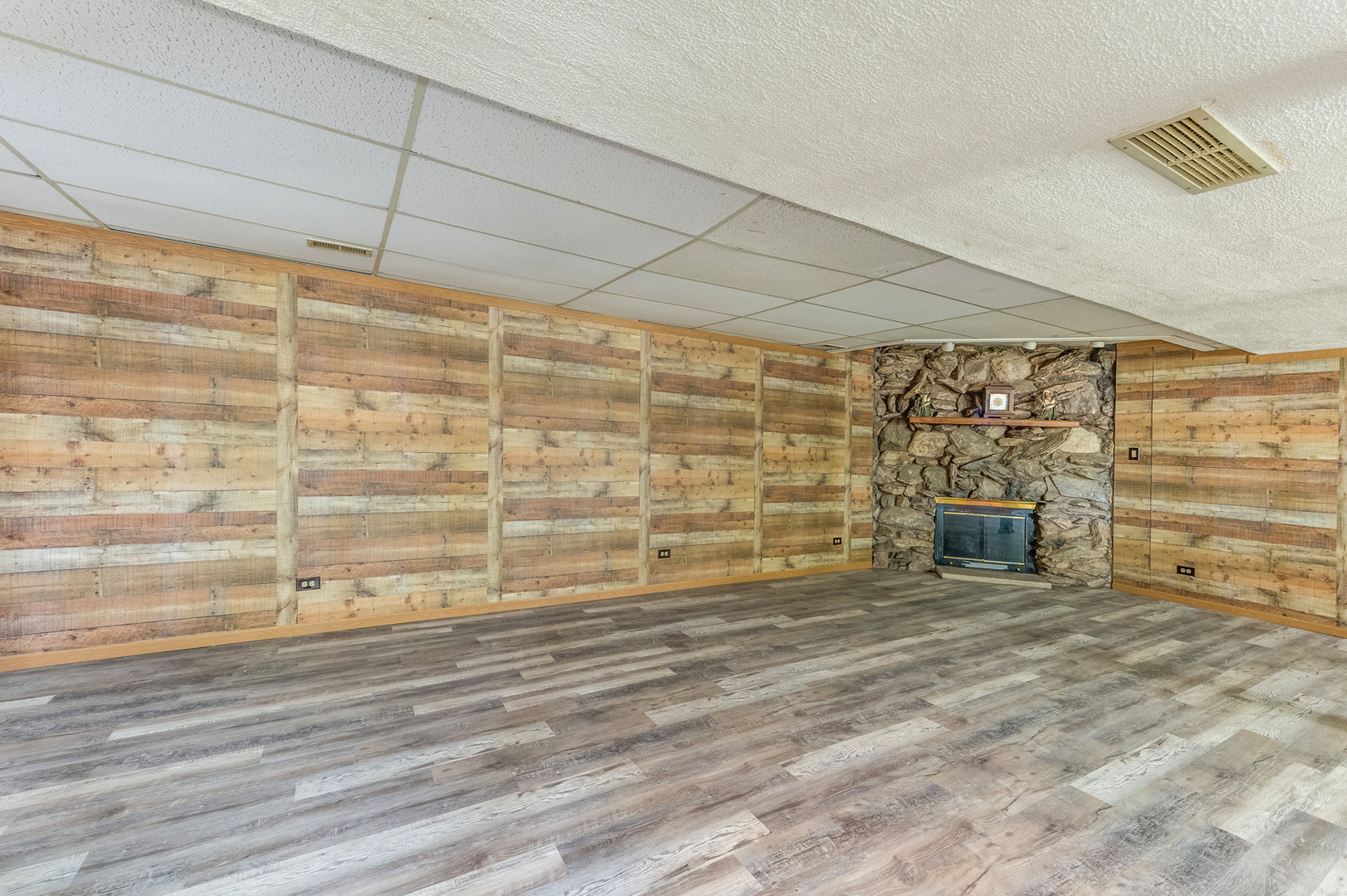 716 South Cooper Road New Lenox, IL 60451 - Photo 24 of 29
