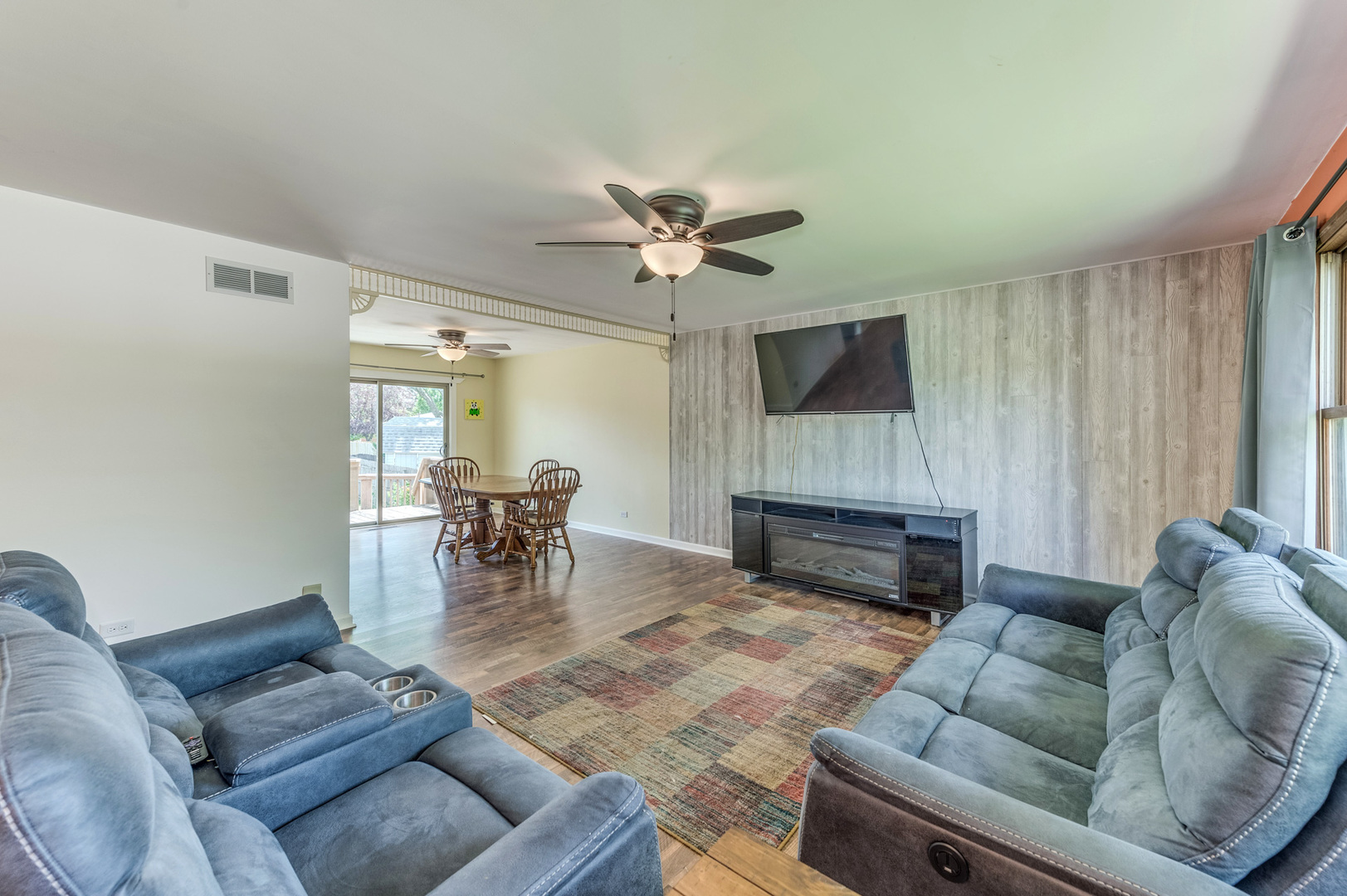 716 South Cooper Road New Lenox, IL 60451 - Photo 6 of 29