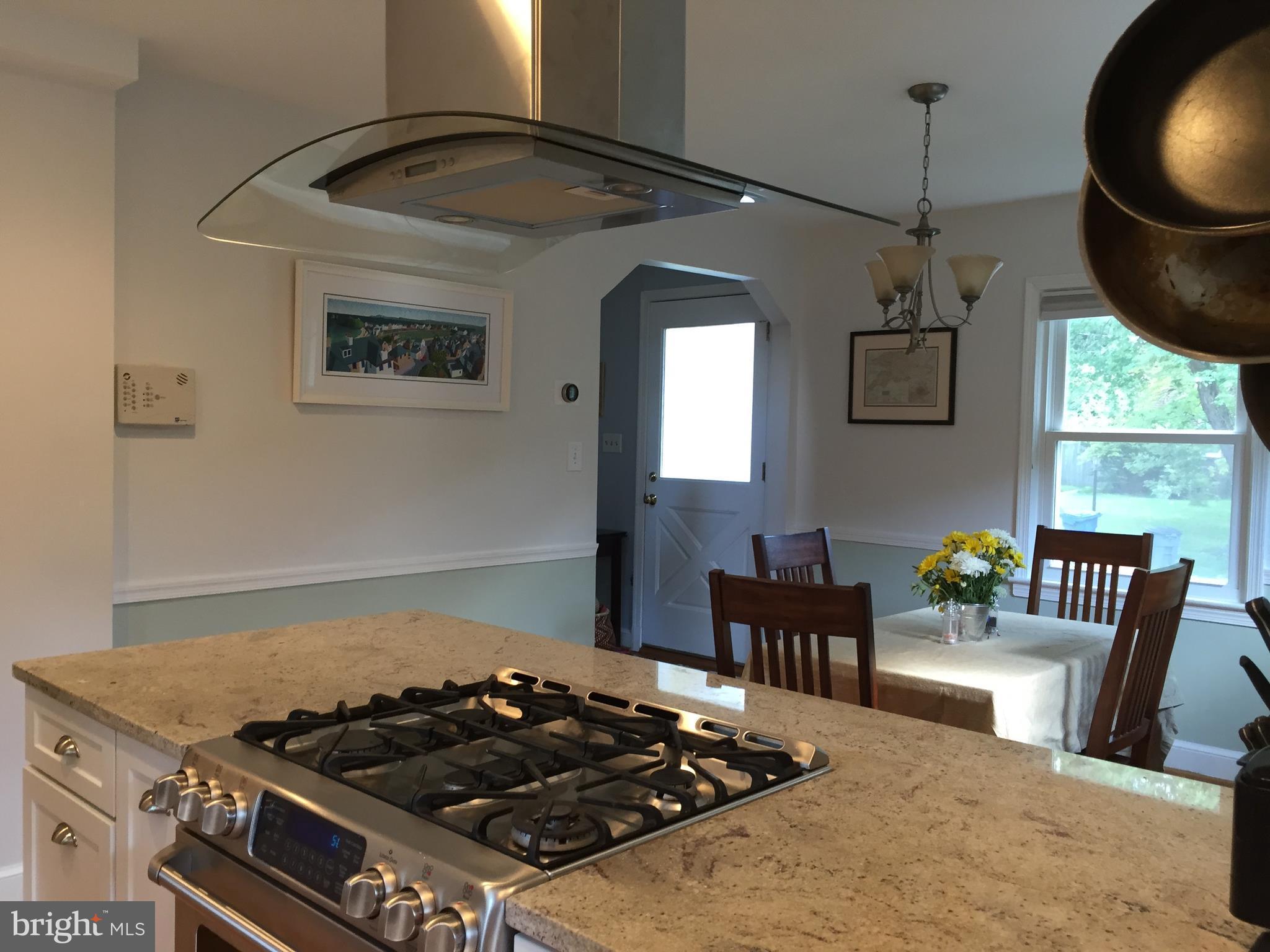 2307 Churchill Road Silver Spring, MD 20902 - Photo 5 of 27 Kitchen into Dining