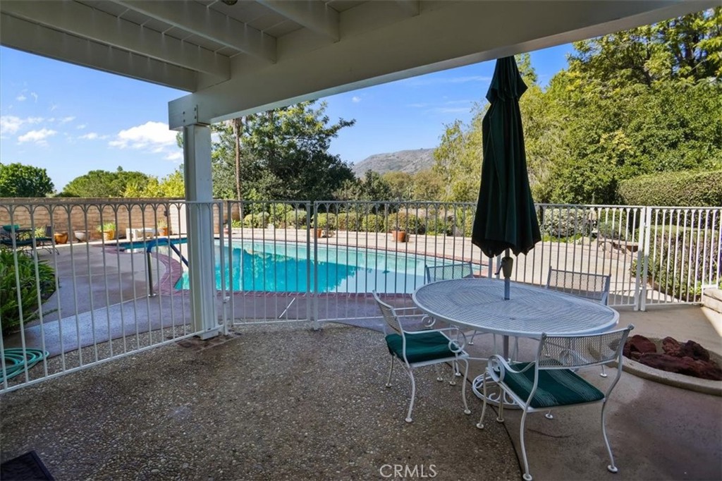 19201 Castlebay Lane Porter Ranch, CA 91326 - Photo 23 of 32