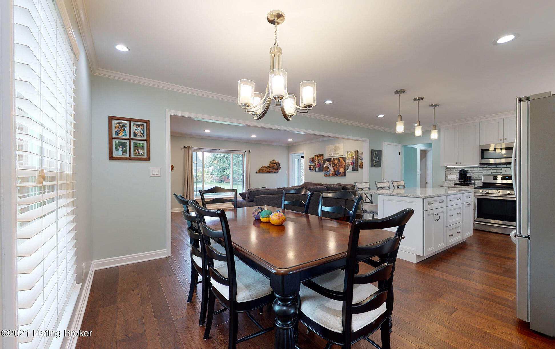 3604 Hanover Road Louisville, KY 40207 - Photo 11 of 58 3604-Hanover-Rd20211014_011