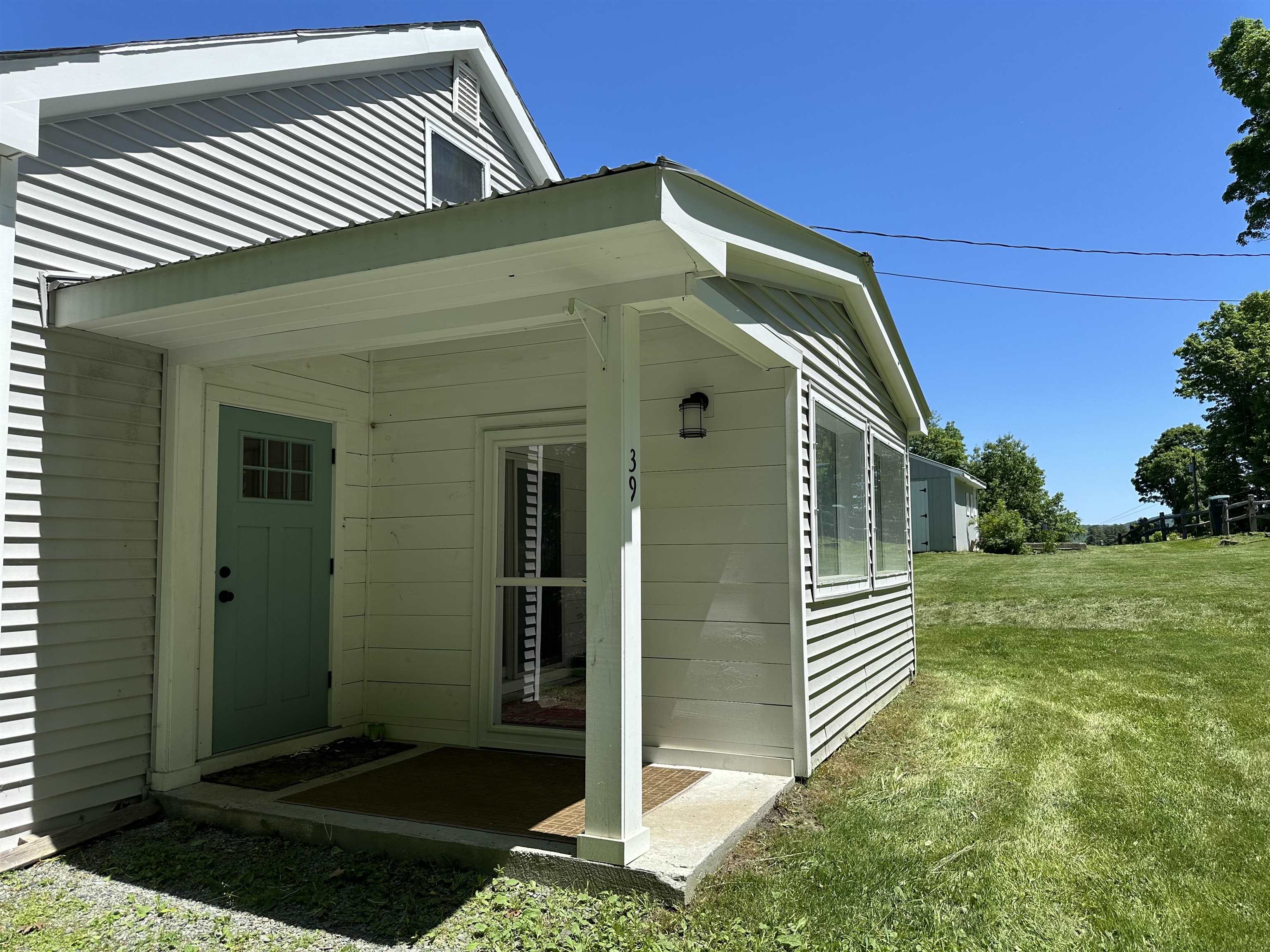 39 Cross Road Lebanon, NH 03766 - Photo 2 of 31 Gallery Image 2