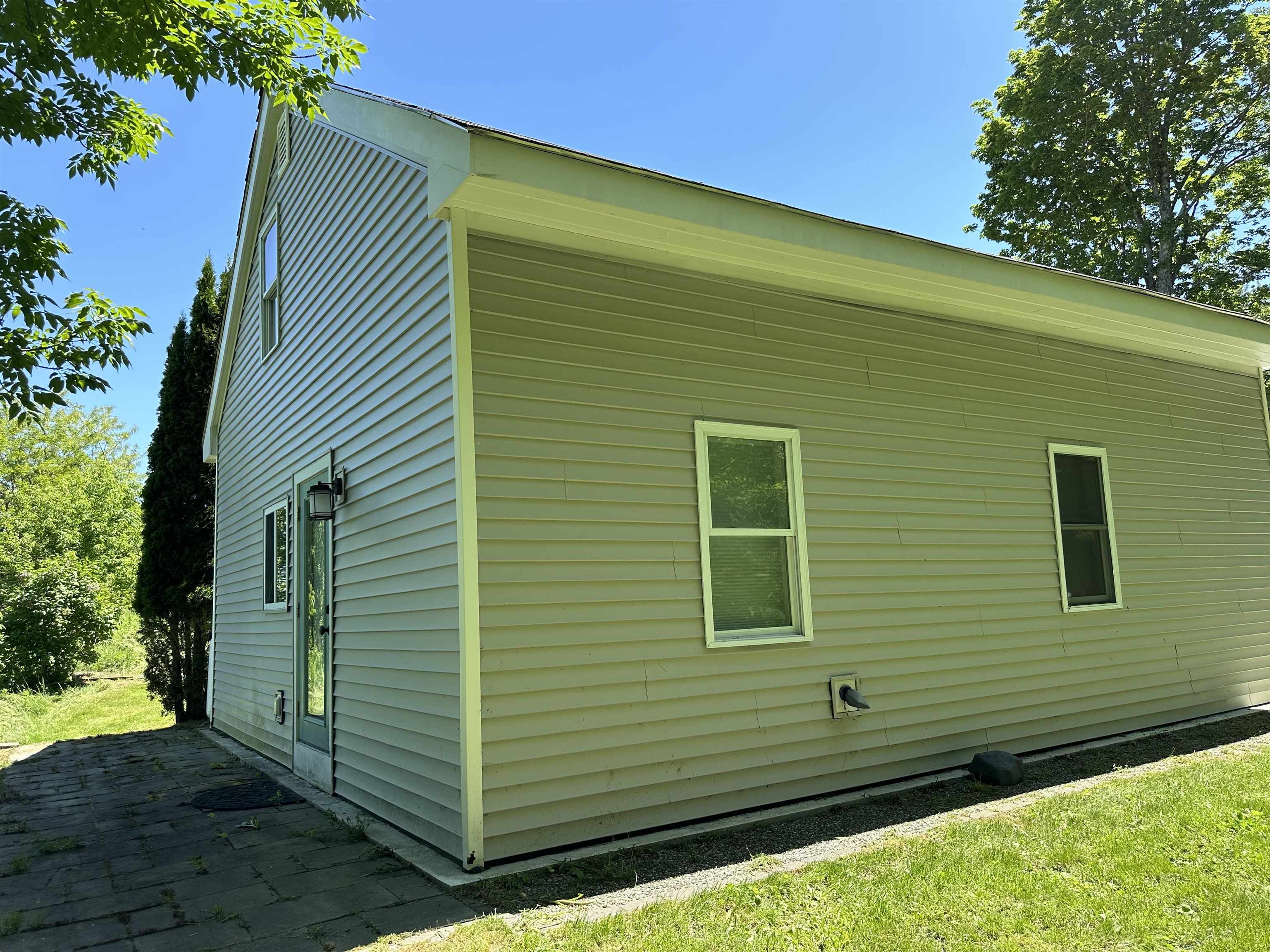 39 Cross Road Lebanon, NH 03766 - Photo 21 of 31 Gallery Image 21