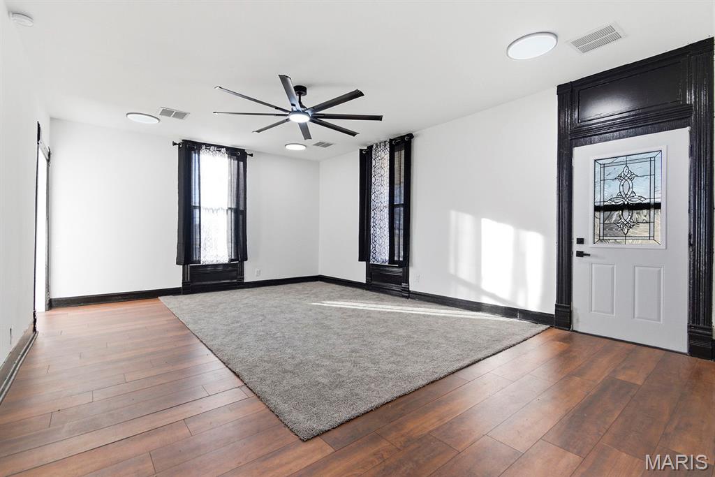 120 Clay Street Mexico, MO 65265 - Photo 9 of 44