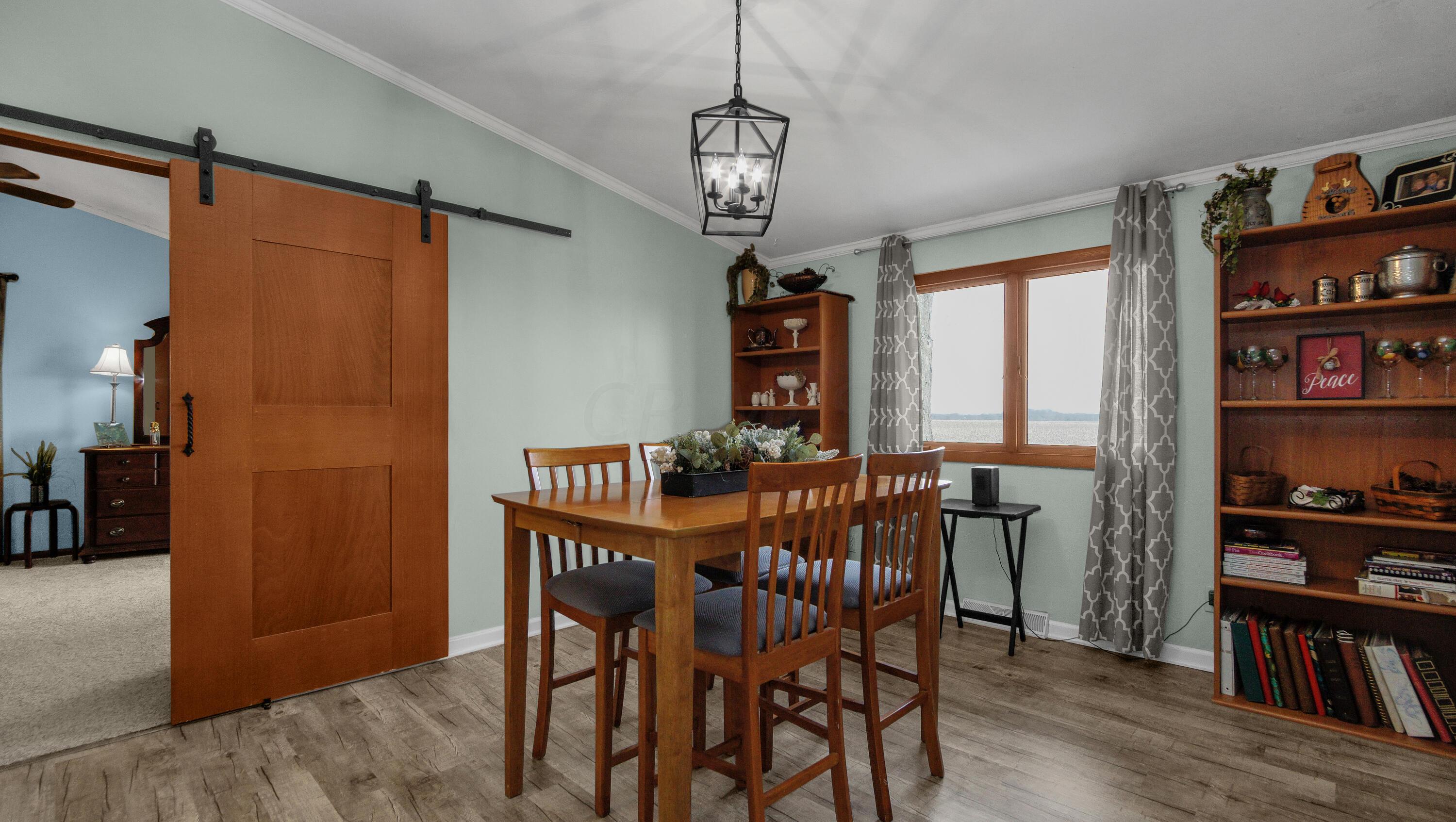 4251 Troy Road Delaware, OH 43015 - Photo 10 of 34 Dining Room