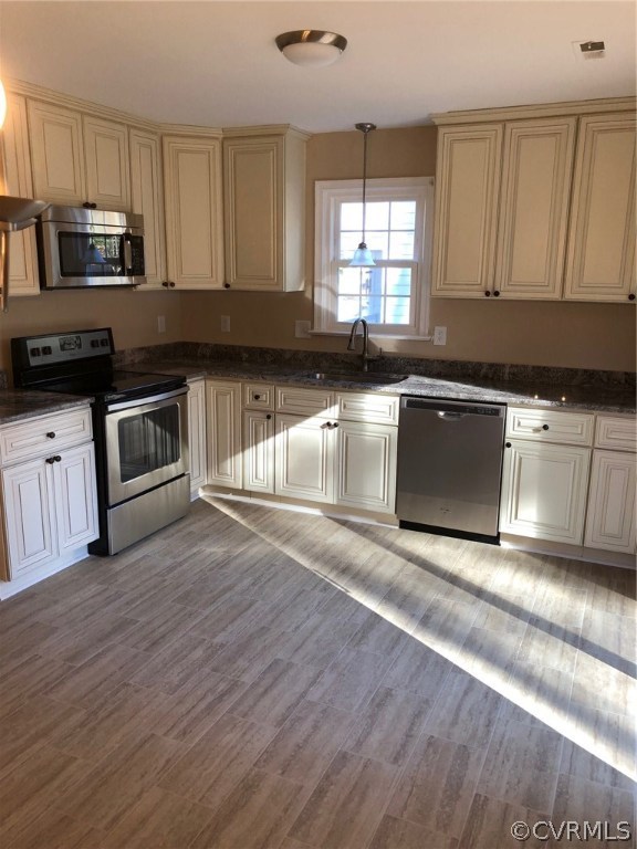 6713 Brambleton Road Chesterfield, VA 23832 - Photo 3 of 21