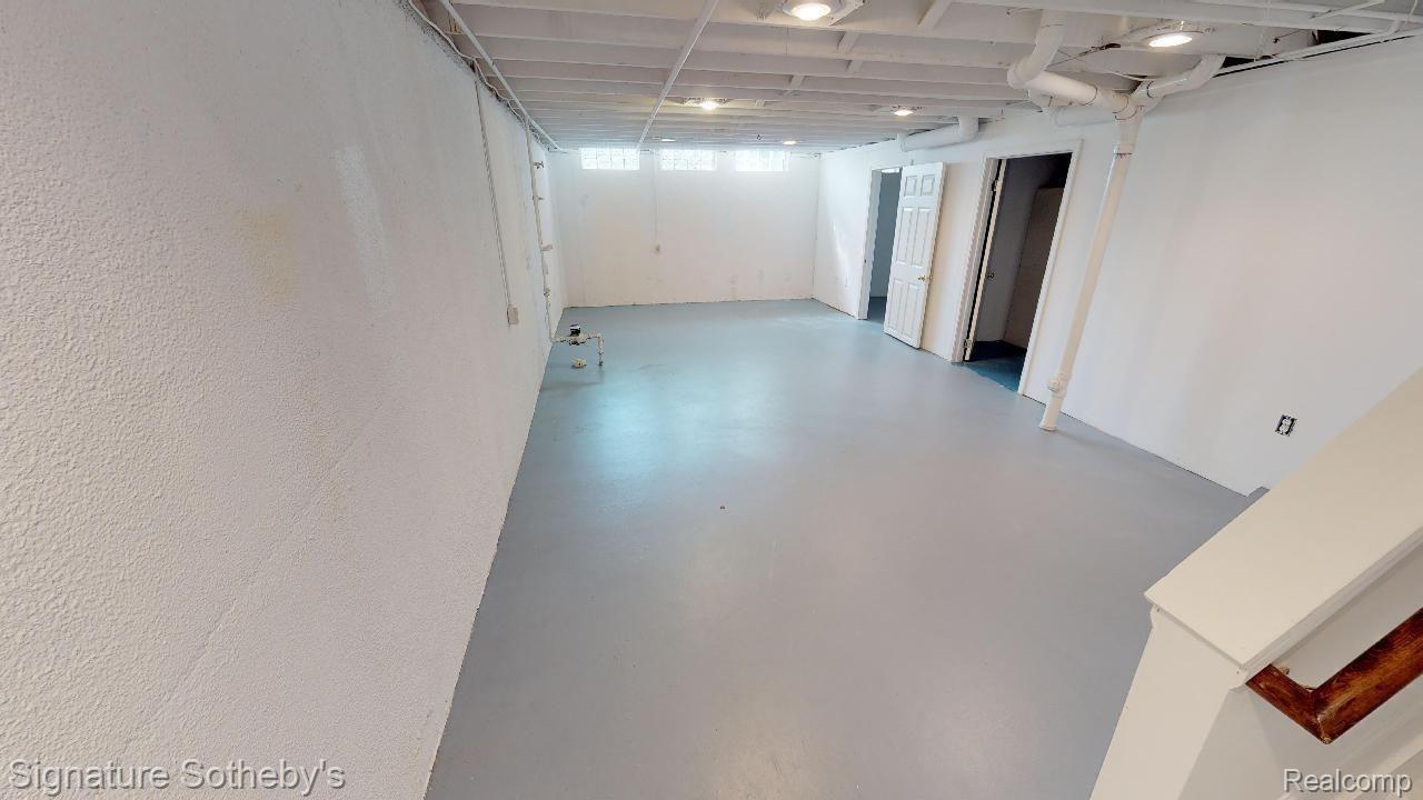 31294 Old Stage Road Franklin, MI 48025 - Photo 24 of 26 17.jpg