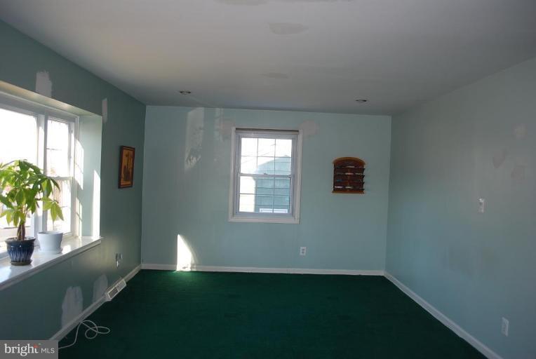 431 Haslett Road Joppa, MD 21085 - Photo 4 of 11 Family Room