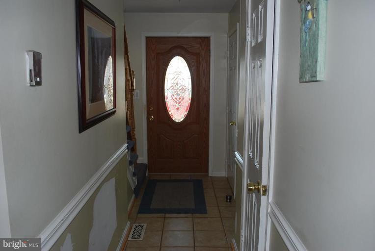 431 Haslett Road Joppa, MD 21085 - Photo 9 of 11 Entrance / Foyer