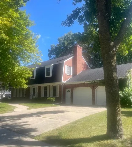 $282,000 | 406 Olena Avenue Southeast, Willmar, MN 56201