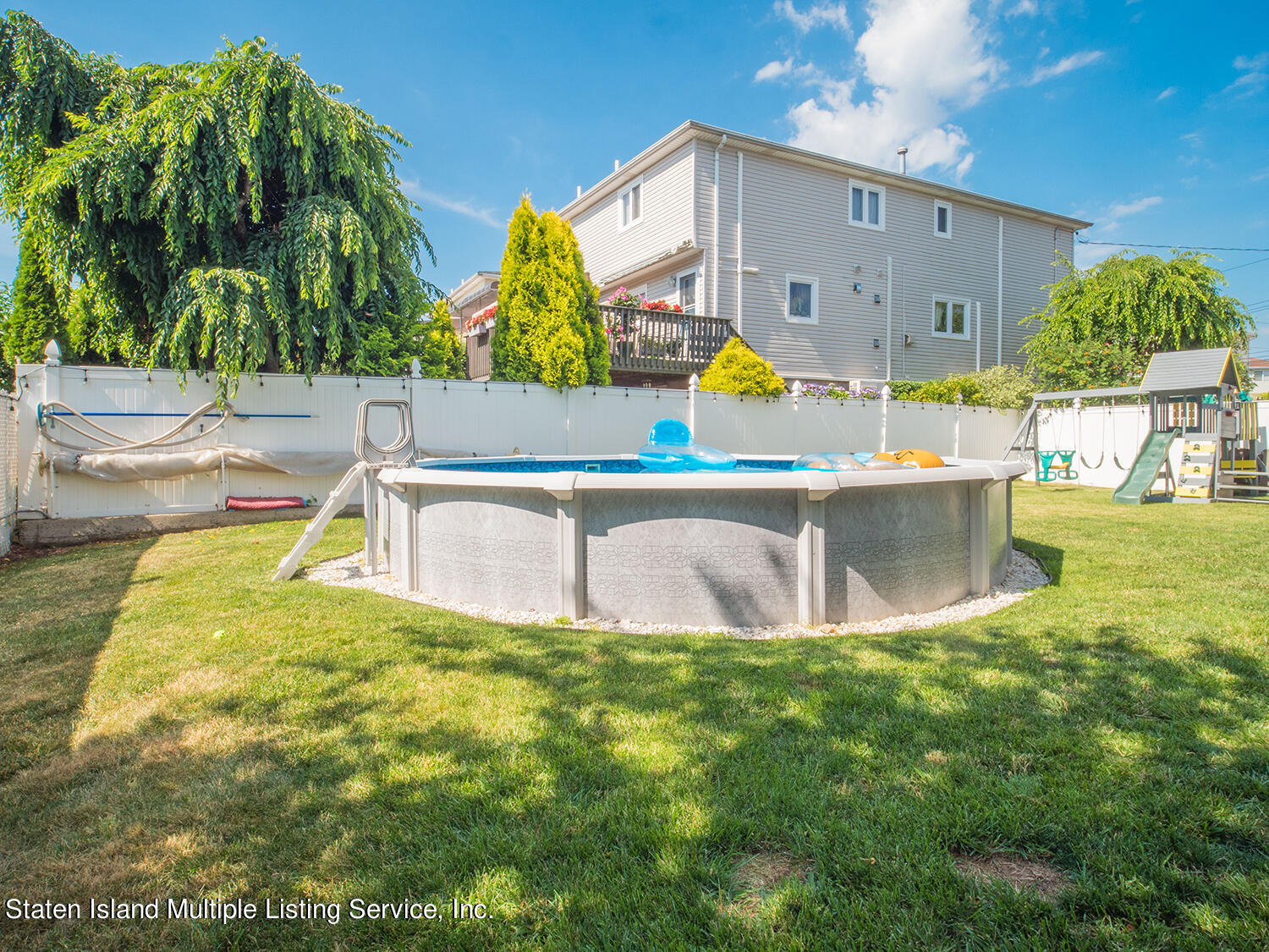 48 Ragazzi Lane Staten Island, NY 10305 - Photo 28 of 32 P1844608
