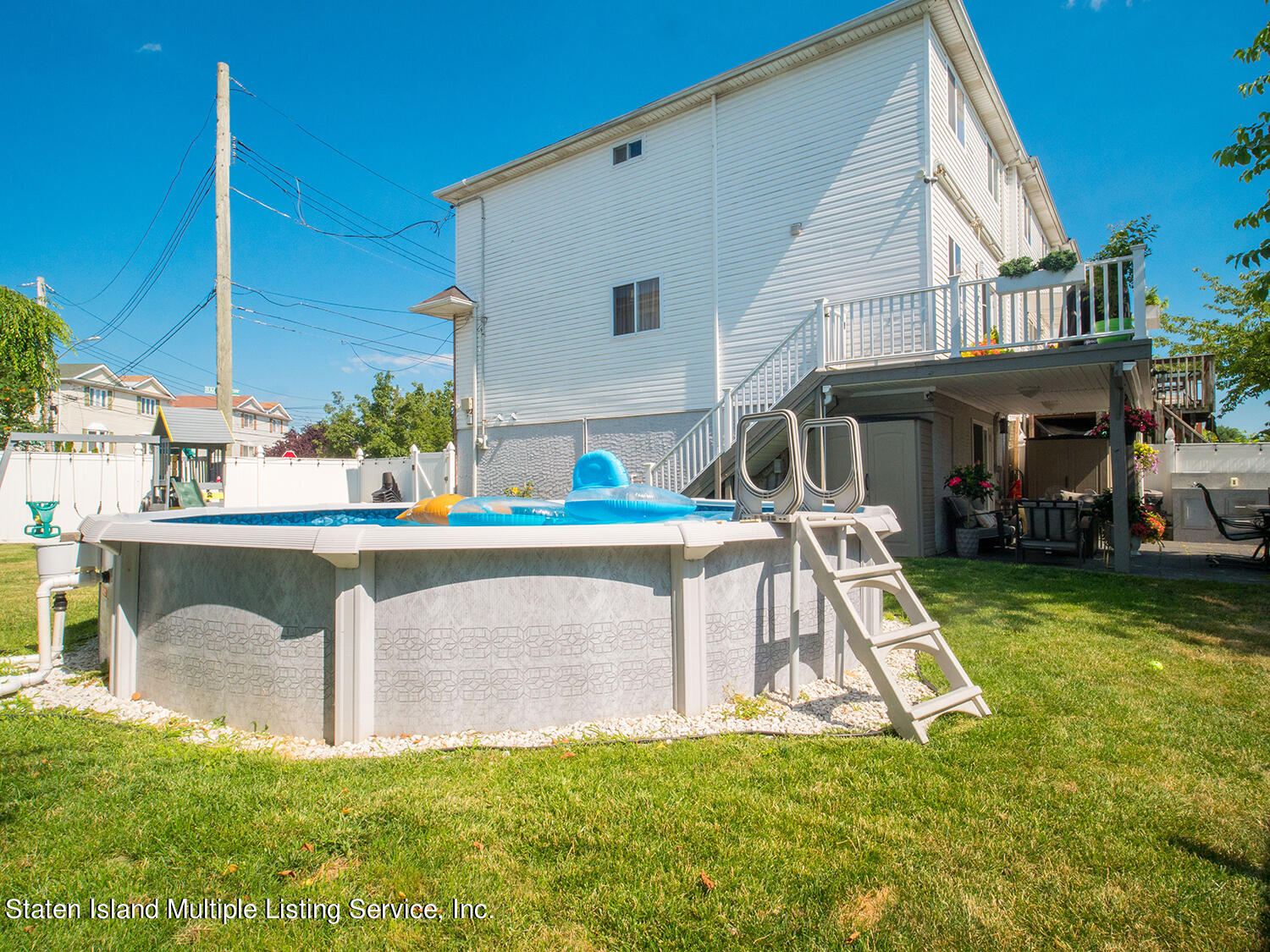 48 Ragazzi Lane Staten Island, NY 10305 - Photo 29 of 32 P1844615