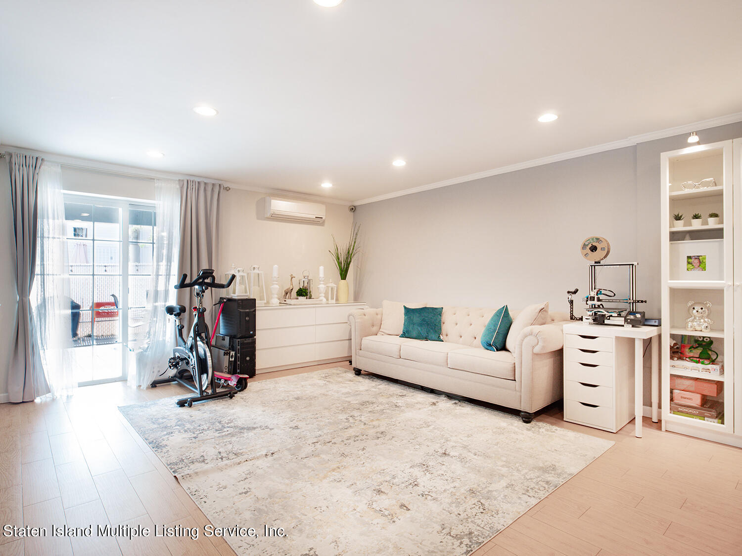 48 Ragazzi Lane Staten Island, NY 10305 - Photo 3 of 32 P1844544