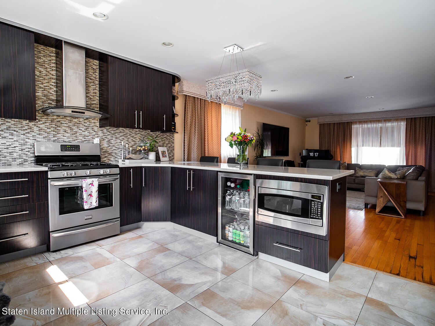 48 Ragazzi Lane Staten Island, NY 10305 - Photo 9 of 32 P1844742
