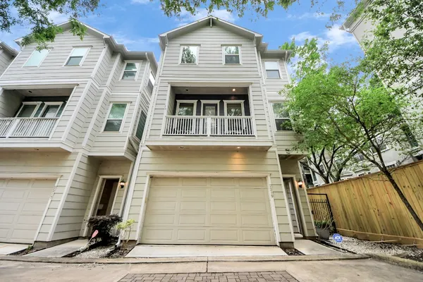$649,900 | 2219 Bellefontaine, Houston, TX 77030