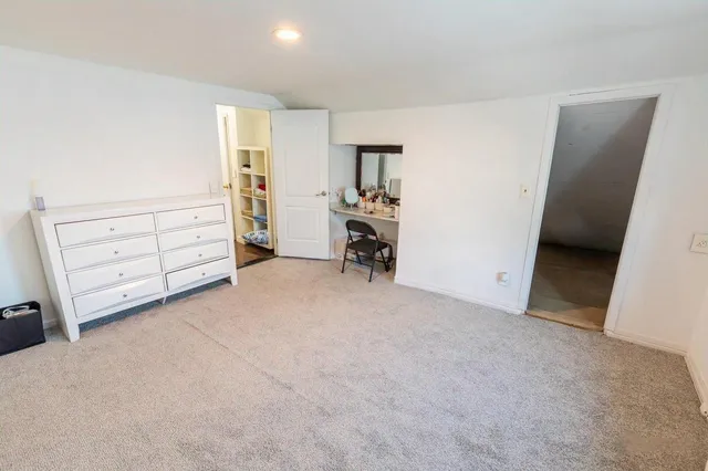 $1,349,999 | 563 Oxford Road, Cedarhurst, NY 11516