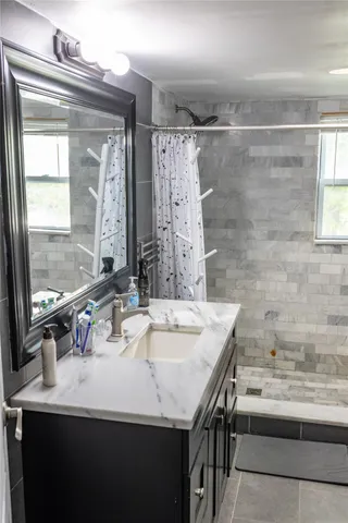 $1,349,999 | 563 Oxford Road, Cedarhurst, NY 11516