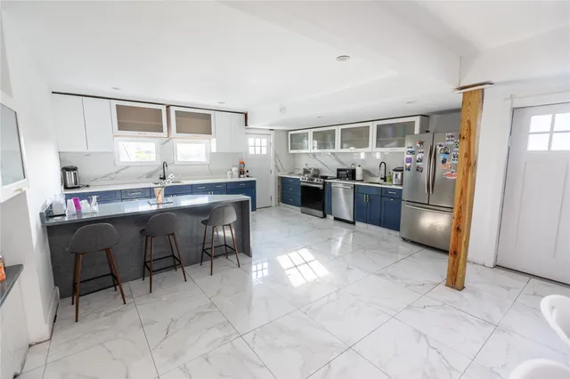 $1,349,999 | 563 Oxford Road, Cedarhurst, NY 11516