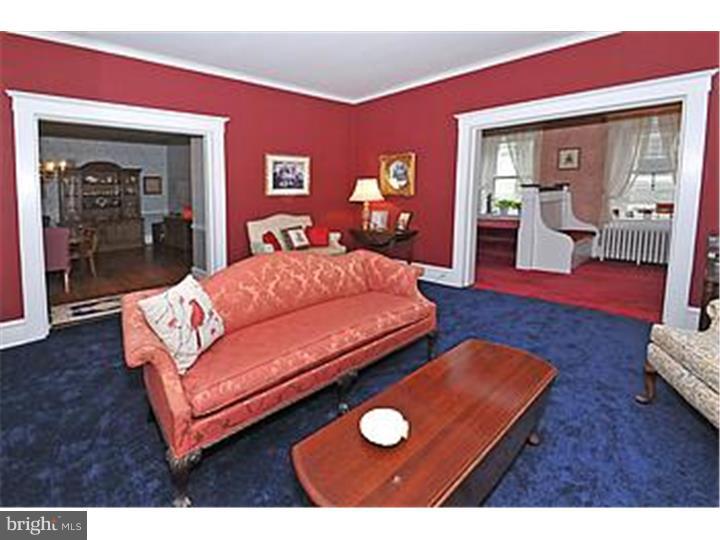 237 Wyncote Road Jenkintown, PA 19046 - Photo 8 of 25 Living Room
