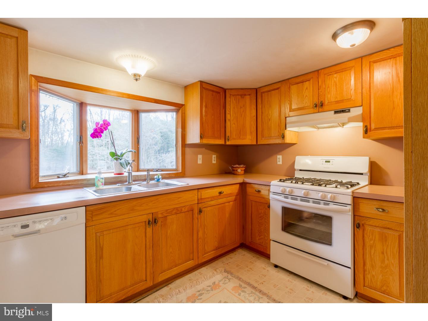 94 Monmouth Road Wrightstown, NJ 08562 - Photo 24 of 25 Gallery Image 24
