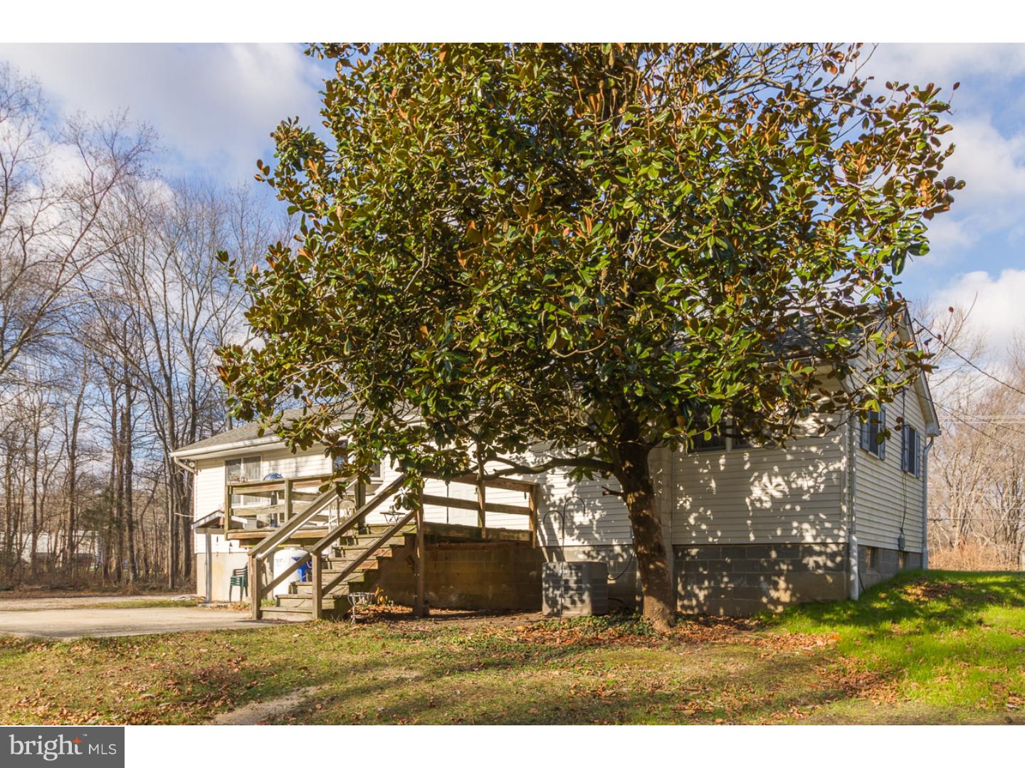 94 Monmouth Road Wrightstown, NJ 08562 - Photo 9 of 25 Gallery Image 9