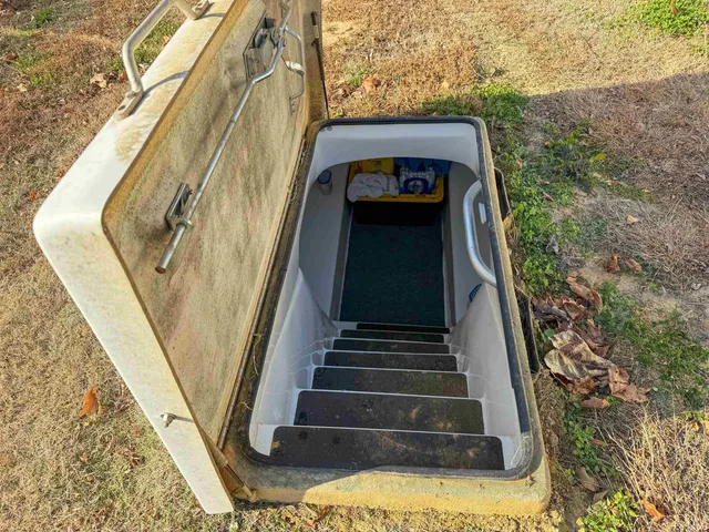 $314,900 | 7719 Highway 66, Wadesville, IN 47638