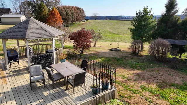 $314,900 | 7719 Highway 66, Wadesville, IN 47638