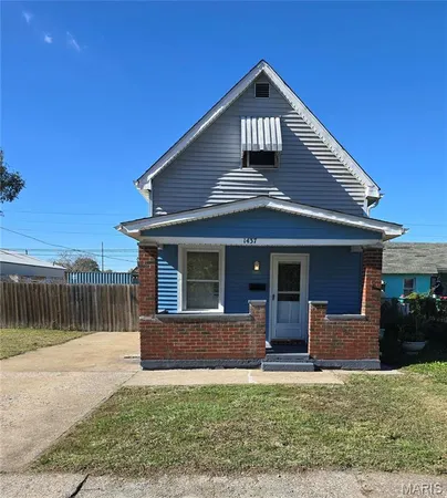 $115,000 | 1437 Grand Avenue, Granite City, IL 62040