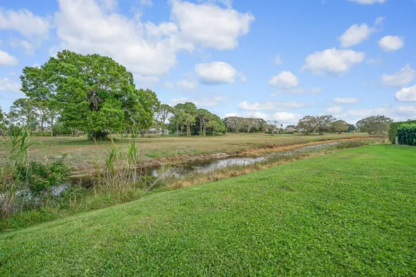 $2,600 | 2492 Bedford Mews Drive, Wellington, FL 33414