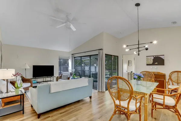 $2,600 | 2492 Bedford Mews Drive, Wellington, FL 33414